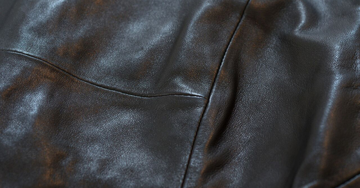 2112_one_size_image_01_4576 Leather swatch up close