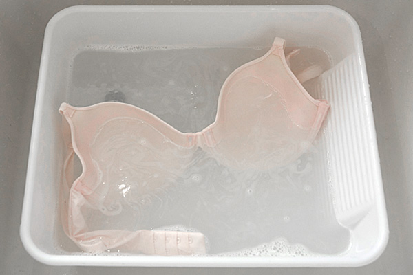 Hand washing bra Hand washing bra