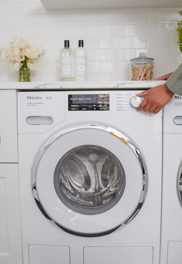 Removing Blood Stains: Should You Use Hot or Cold Water? 2 assets2f58e9d3cf0a1a474bb14df9285f98241d2fd2344484f8534b79b2fa6a102e7f68f2 1