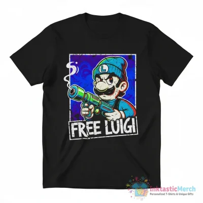 L Mario Luigi Mangione holding gun free Luigi shirt - High Quality Printed T-Shirt