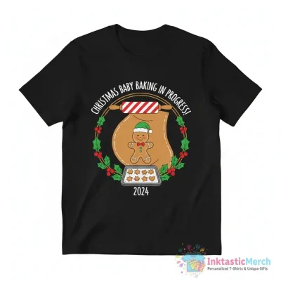 Baby Gingerbread Baking Christmas For Pregnant Women  Essential T-Shirt