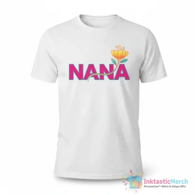 Nana (modern cursive) Essential T-Shirt